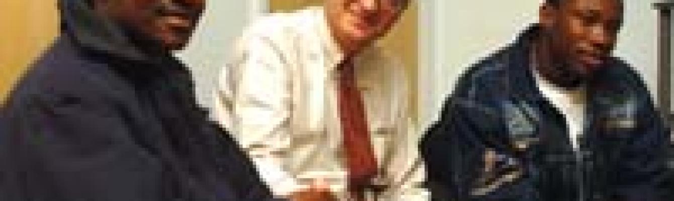 Aynsley-Greenfornews