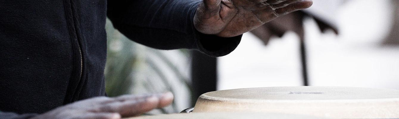 hand drumming