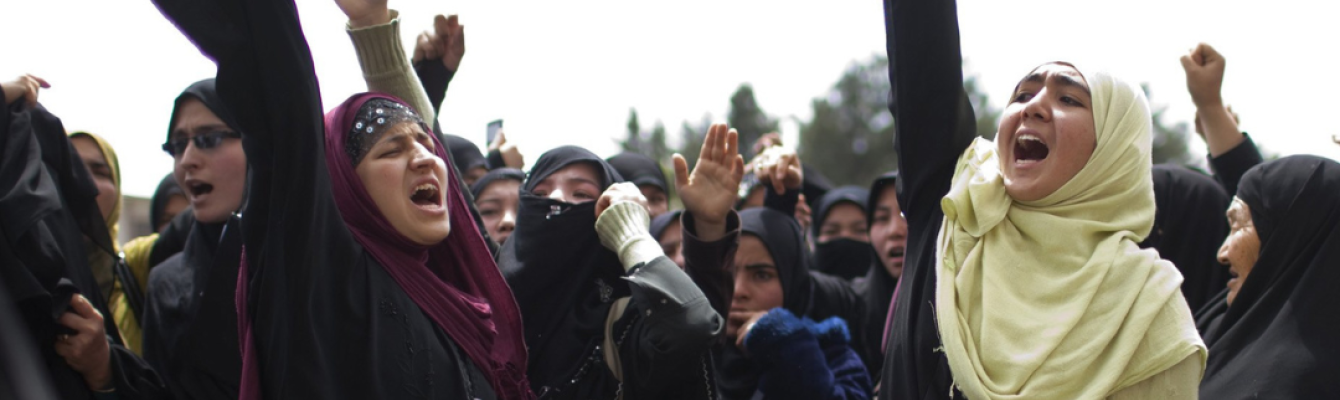 An photo of women protesting