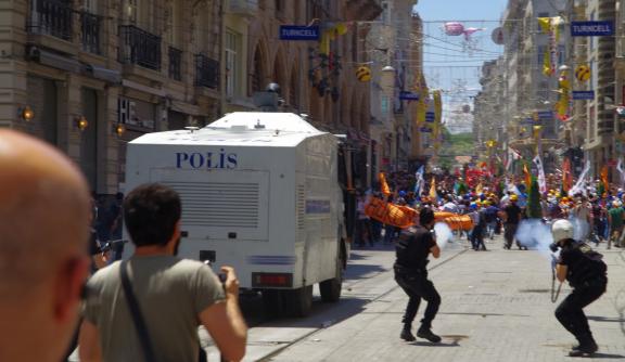 police tear gas Taksim